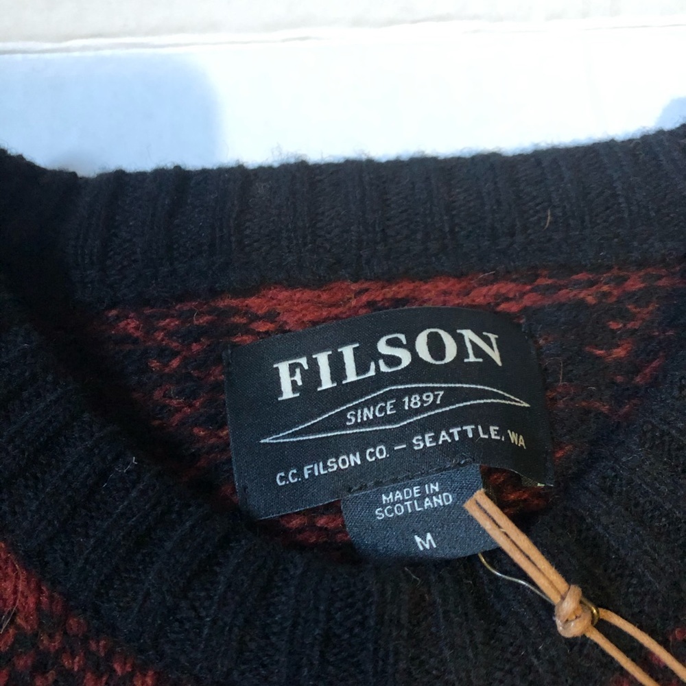 Wmn’s Filson Sweater - Picture 10 of 14